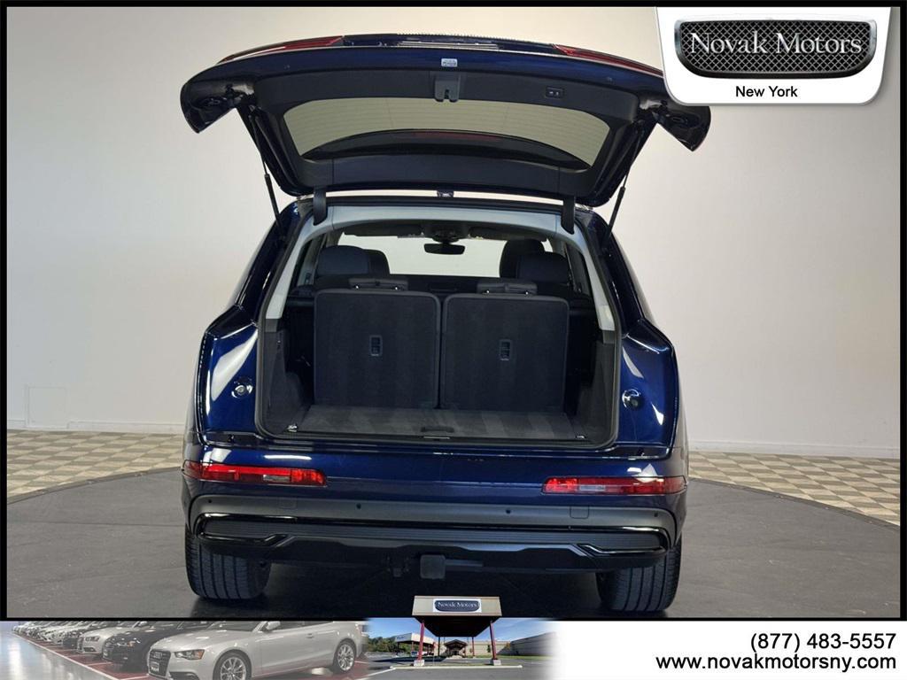 used 2023 Audi Q7 car, priced at $44,095