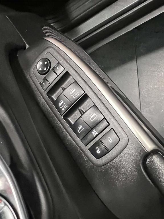 used 2022 Jeep Cherokee car, priced at $25,995