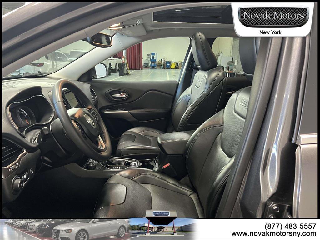 used 2022 Jeep Cherokee car, priced at $25,995