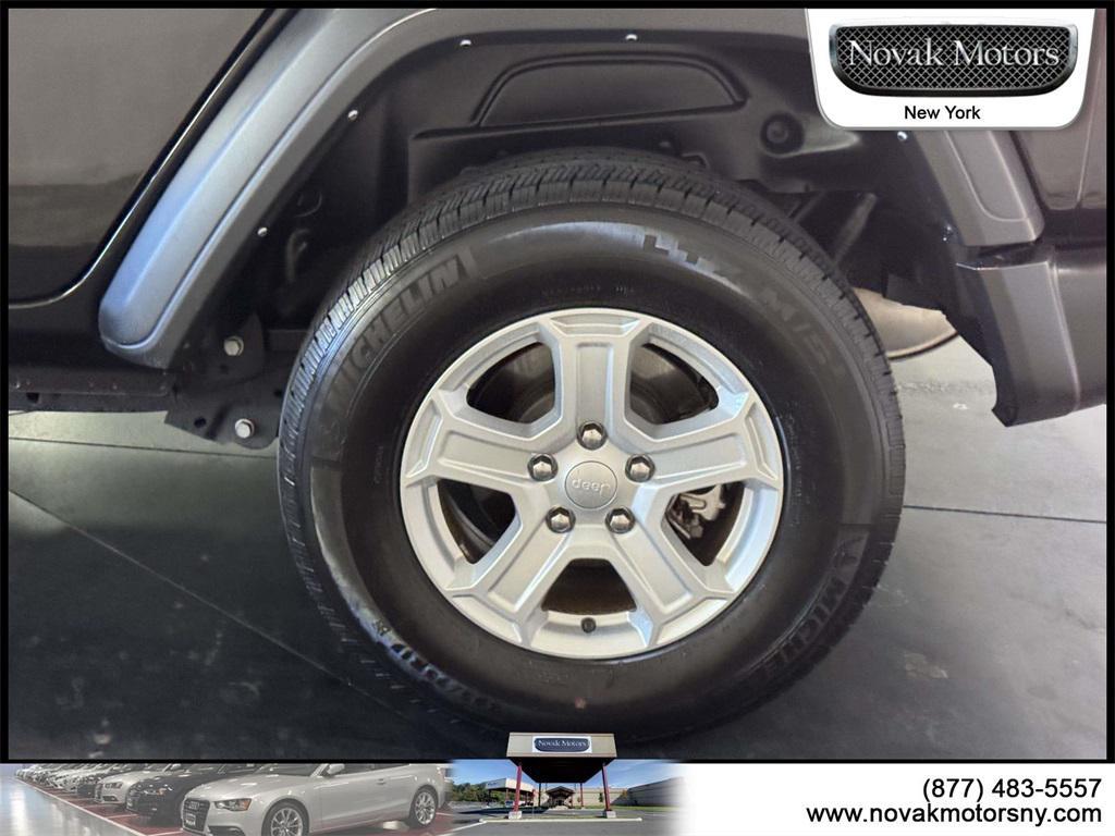 used 2022 Jeep Wrangler Unlimited car, priced at $28,530