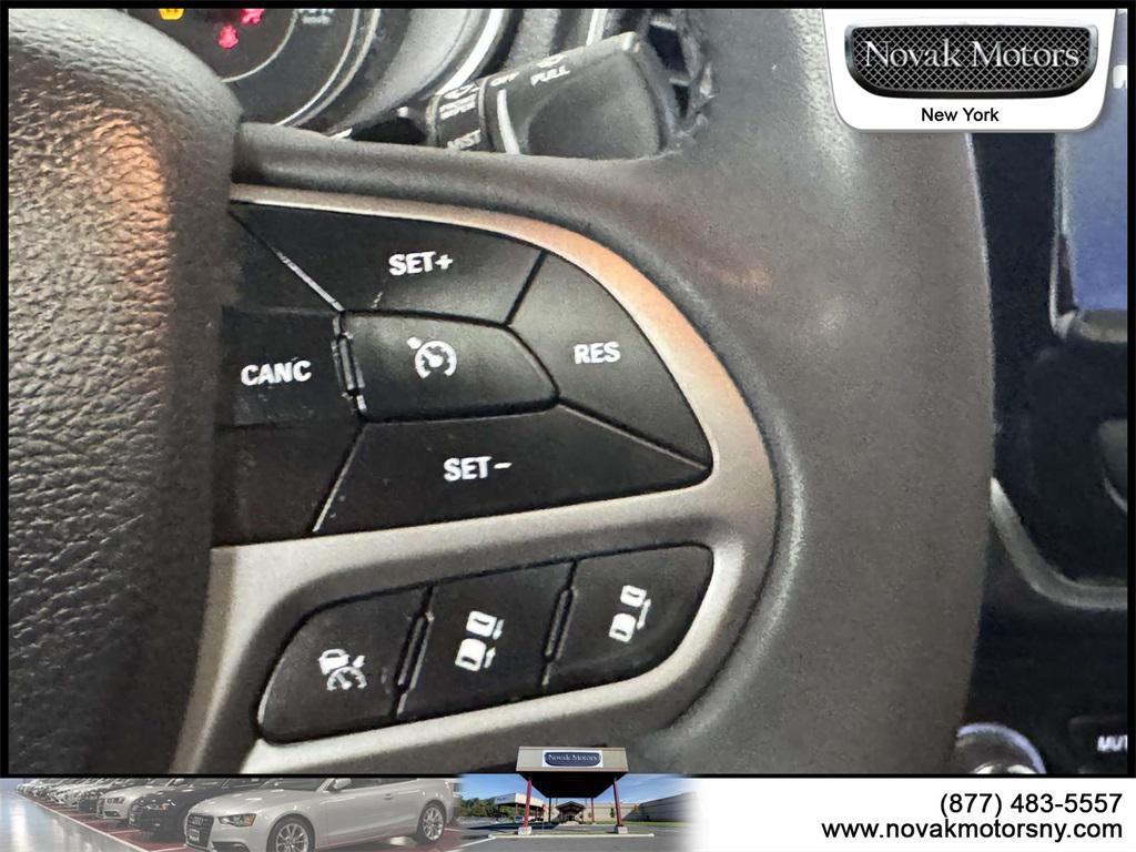 used 2022 Jeep Cherokee car, priced at $24,727