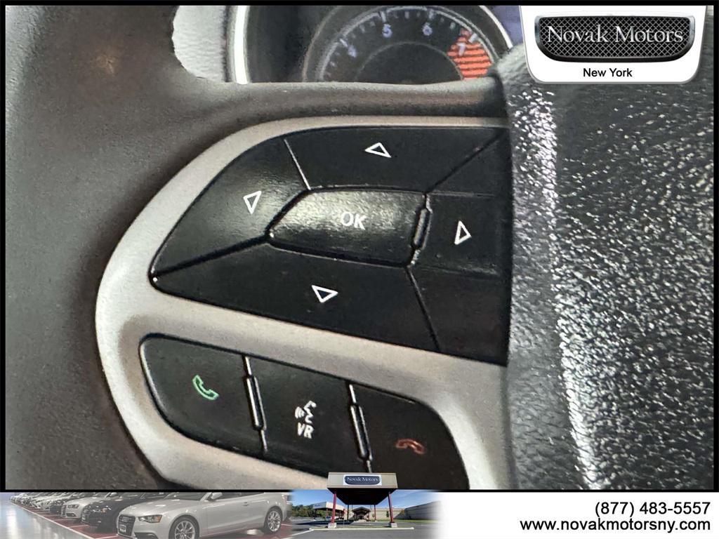 used 2022 Jeep Cherokee car, priced at $24,727