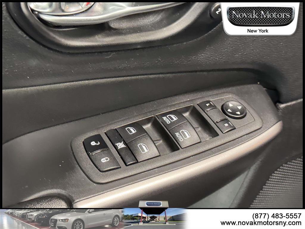 used 2022 Jeep Cherokee car, priced at $24,727