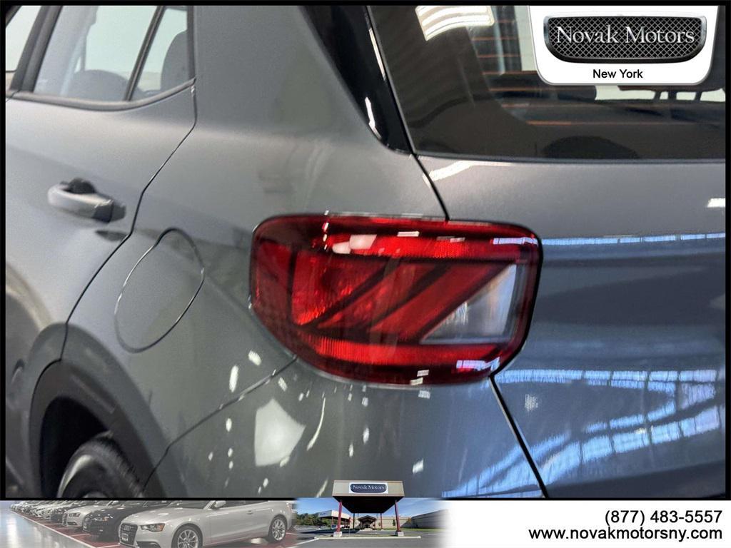 used 2025 Hyundai Venue car, priced at $21,295