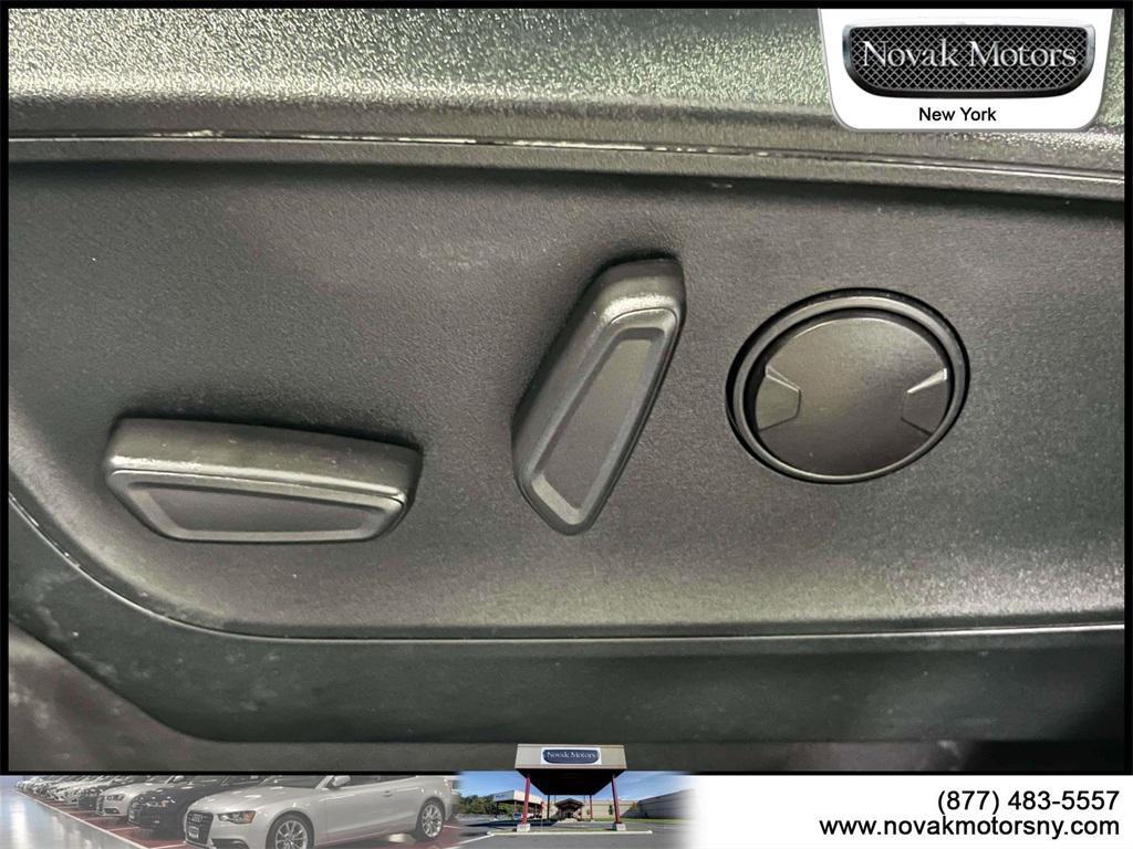 used 2022 Ford Escape car, priced at $25,090