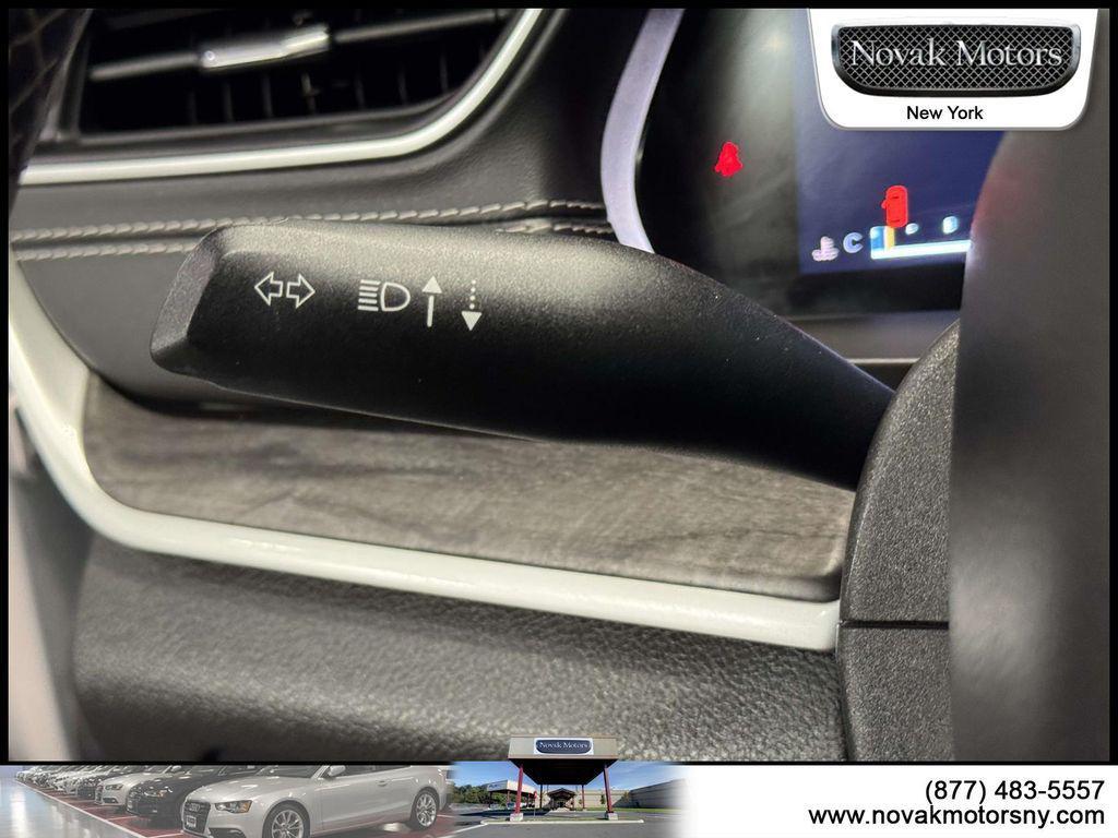 used 2022 Jeep Grand Cherokee car, priced at $32,595