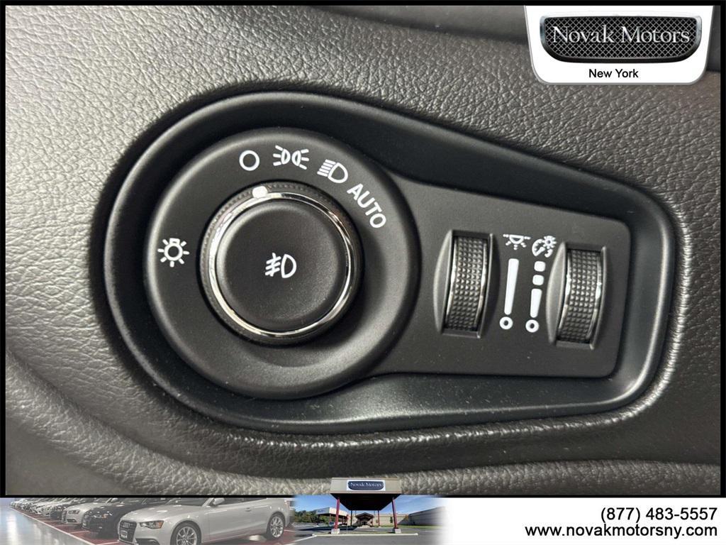 used 2021 Jeep Renegade car, priced at $18,995