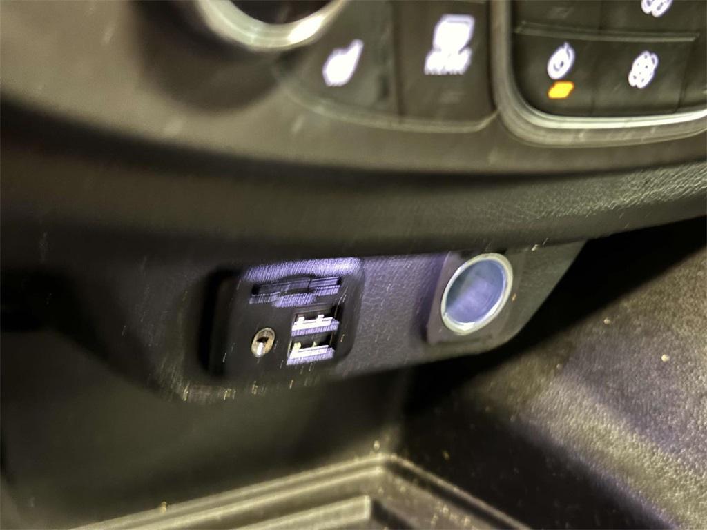 used 2023 Chevrolet Traverse car, priced at $35,597