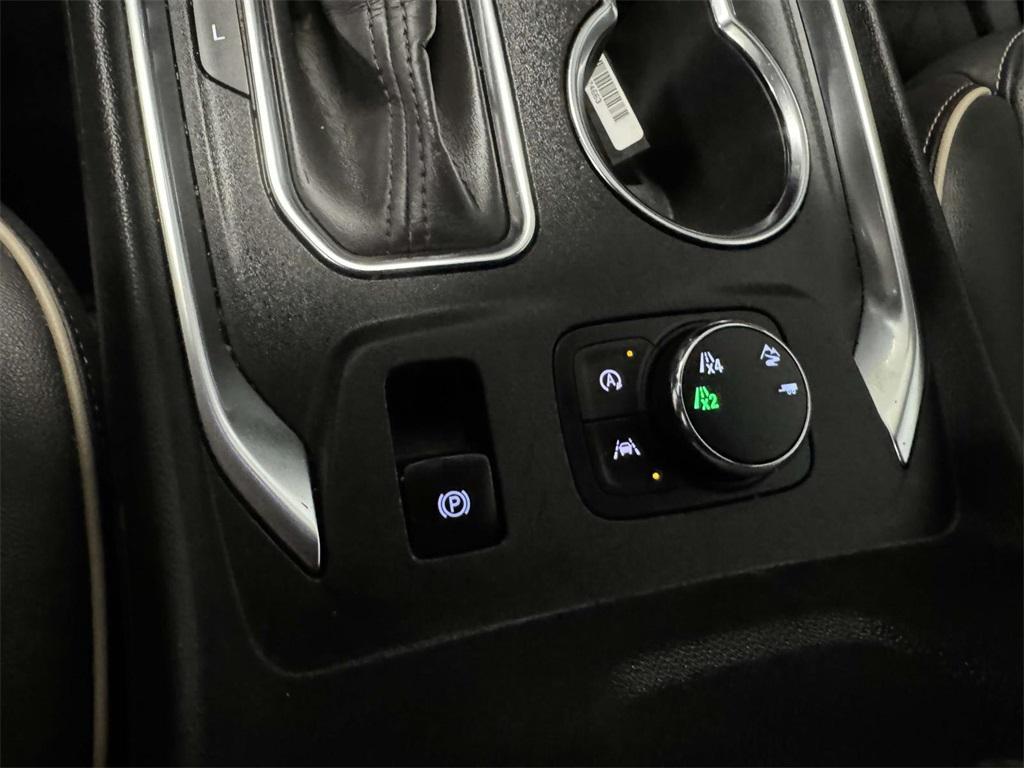 used 2023 Chevrolet Traverse car, priced at $35,597