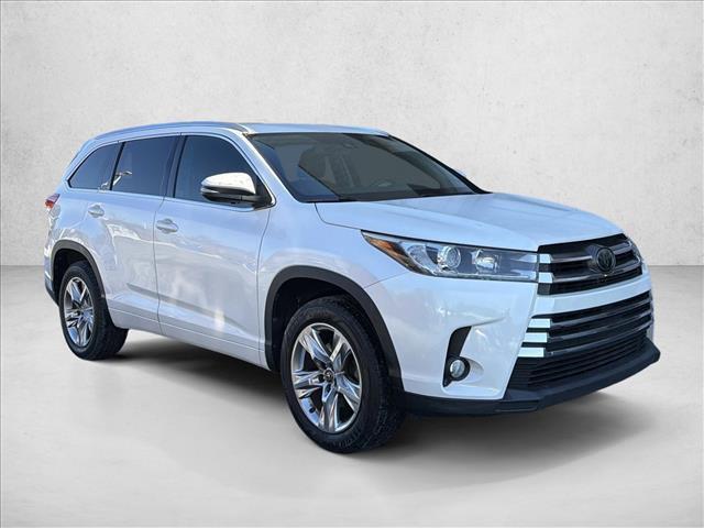 used 2018 Toyota Highlander car, priced at $20,928