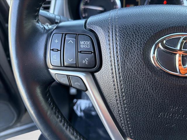 used 2018 Toyota Highlander car, priced at $22,958