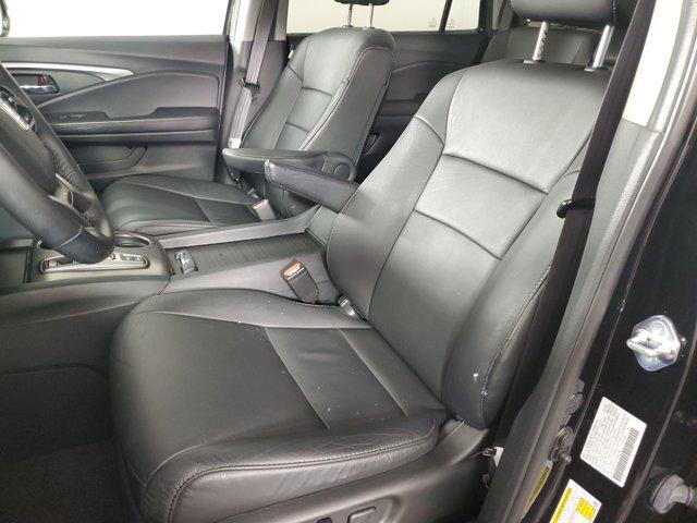 used 2022 Honda Pilot car, priced at $28,853