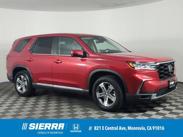 new 2025 Honda Pilot car, priced at $45,450