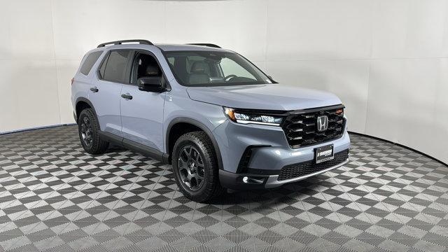 new 2025 Honda Pilot car, priced at $51,350
