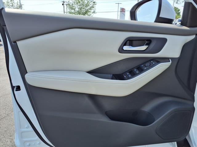 new 2025 Nissan Rogue car, priced at $28,432