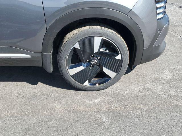 new 2026 Nissan Kicks car, priced at $31,401