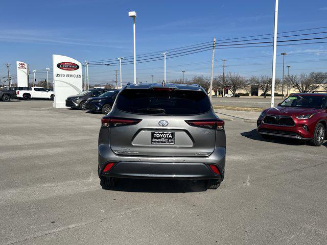 used 2026 Toyota Highlander Hybrid car, priced at $53,833