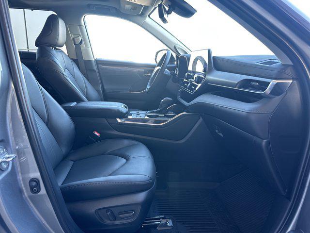 used 2026 Toyota Highlander Hybrid car, priced at $53,833
