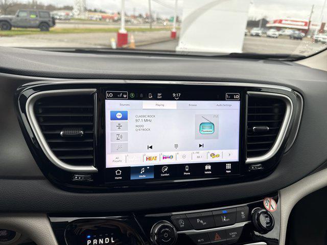 used 2024 Chrysler Pacifica car, priced at $29,800