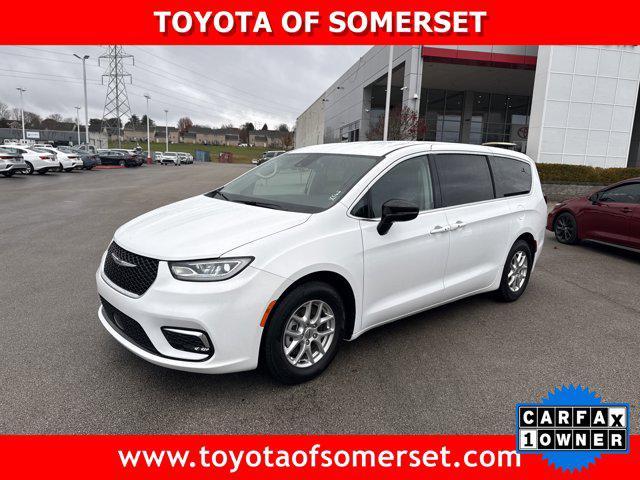 used 2024 Chrysler Pacifica car, priced at $29,800
