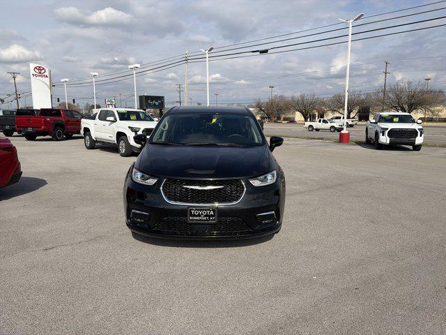 used 2024 Chrysler Pacifica car, priced at $29,900