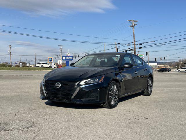 used 2025 Nissan Altima car, priced at $20,900