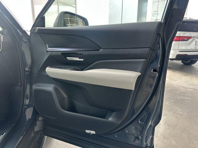 new 2026 Toyota Grand Highlander Hybrid car, priced at $65,724