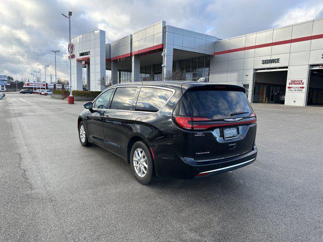 used 2024 Chrysler Pacifica car, priced at $31,900