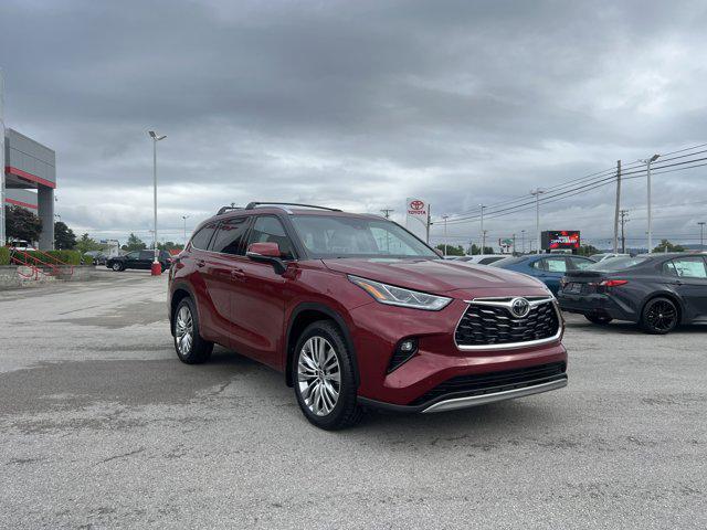 used 2023 Toyota Highlander car, priced at $42,800