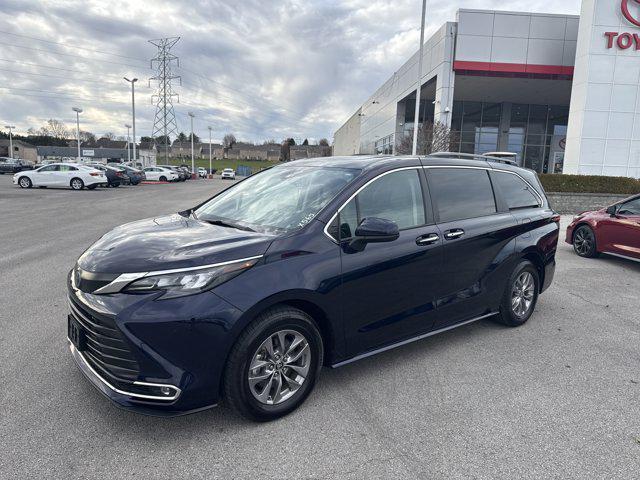 used 2024 Toyota Sienna car, priced at $40,800