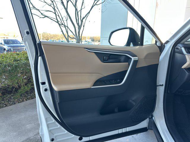 new 2025 Toyota RAV4 car, priced at $33,423