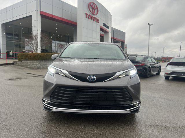 used 2024 Toyota Sienna car, priced at $44,900