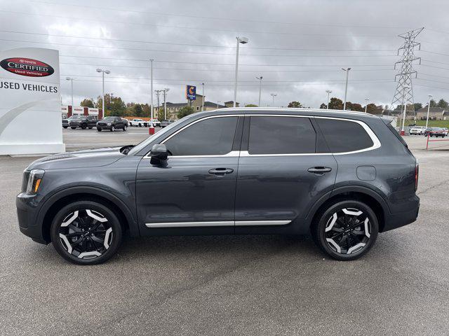used 2023 Kia Telluride car, priced at $32,800