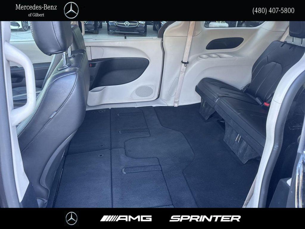 used 2024 Chrysler Pacifica car, priced at $27,495