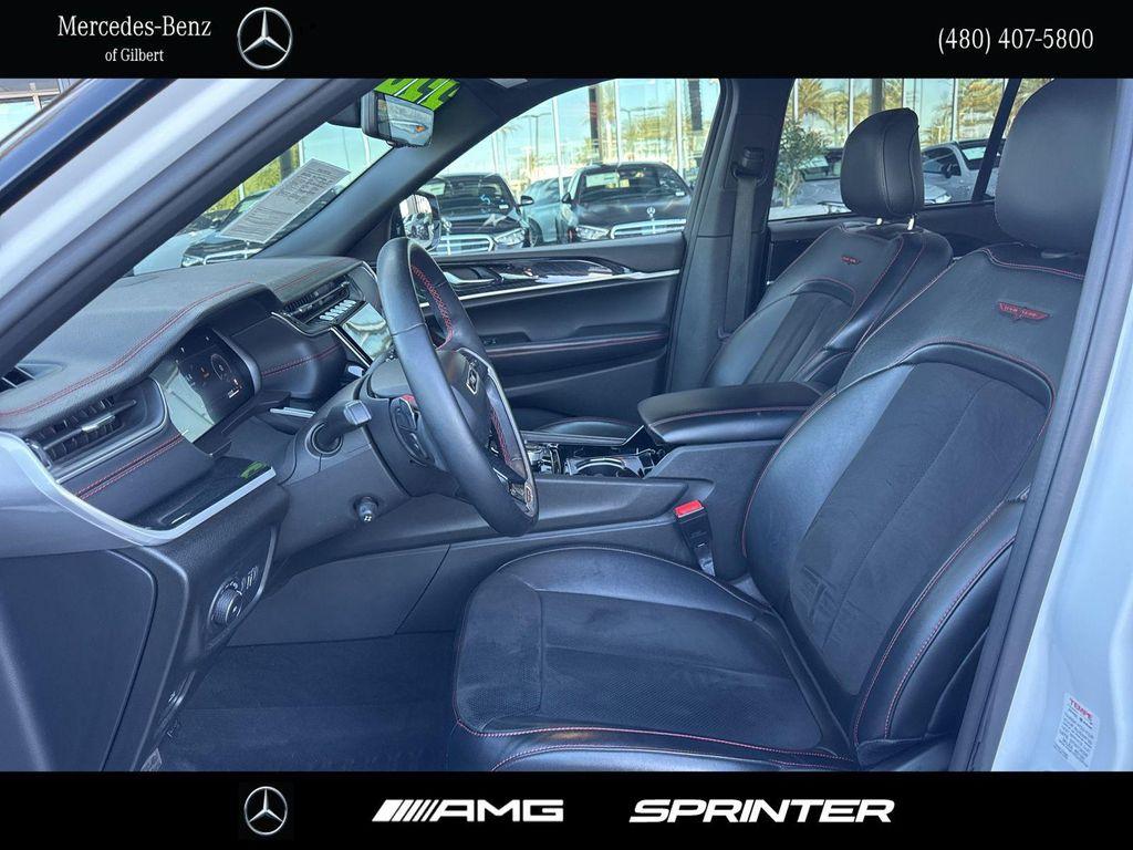 used 2022 Jeep Grand Cherokee car, priced at $32,995