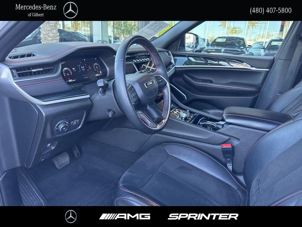 used 2022 Jeep Grand Cherokee car, priced at $32,995