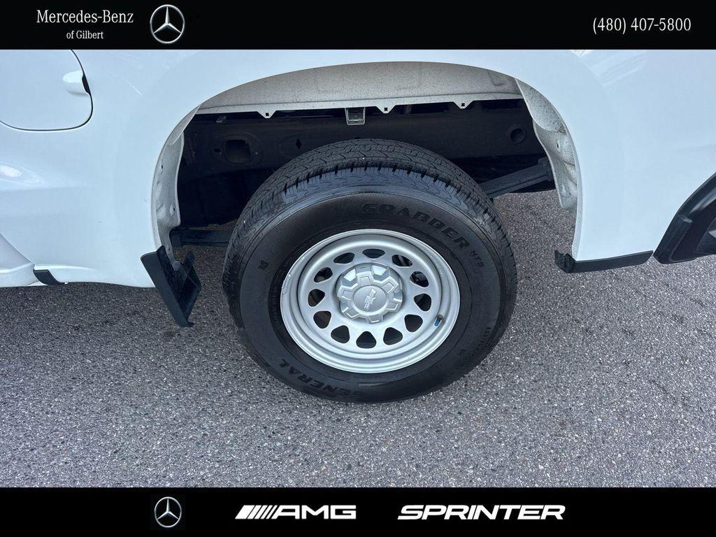 used 2024 Chevrolet Silverado 1500 car, priced at $31,991