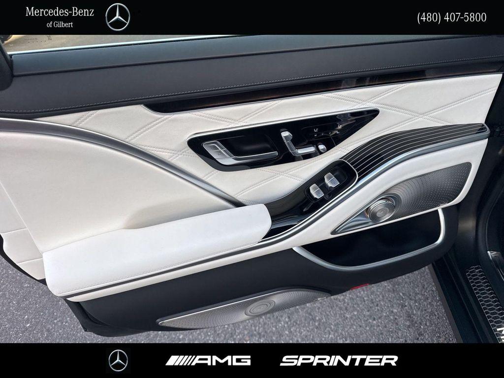 new 2026 Mercedes-Benz Maybach S 580 car, priced at $236,450
