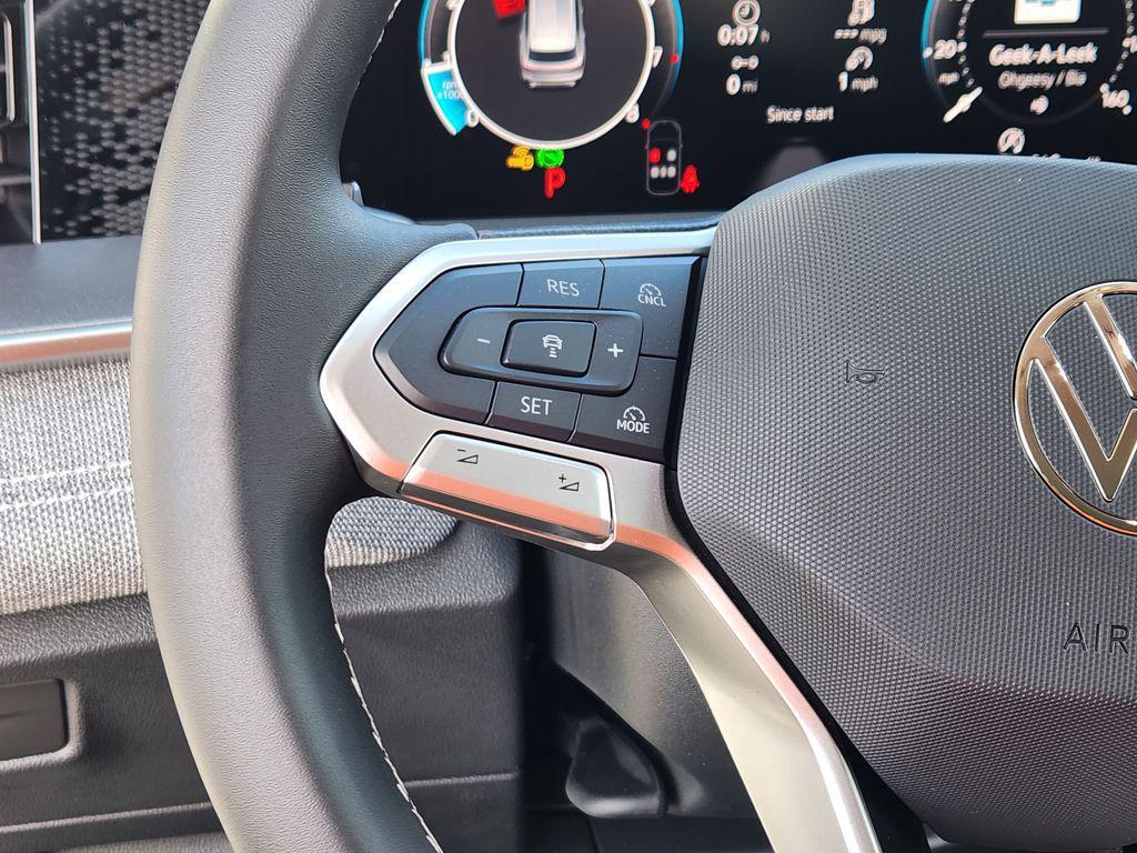 new 2026 Volkswagen Tiguan car, priced at $34,419