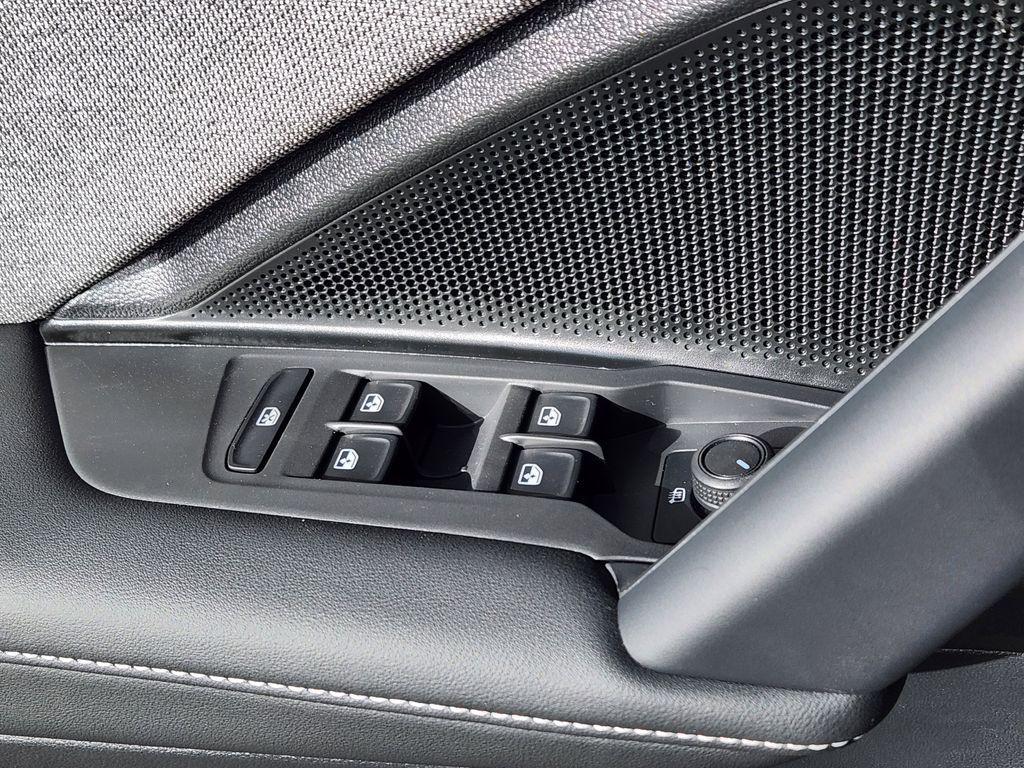 new 2026 Volkswagen Tiguan car, priced at $34,419