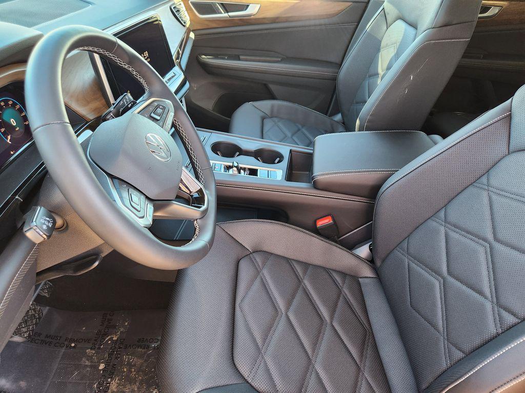 new 2026 Volkswagen Atlas car, priced at $42,558