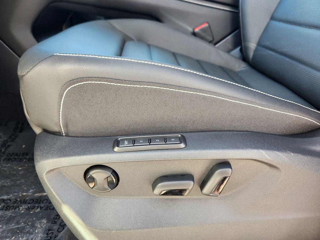 new 2026 Volkswagen Atlas car, priced at $51,206