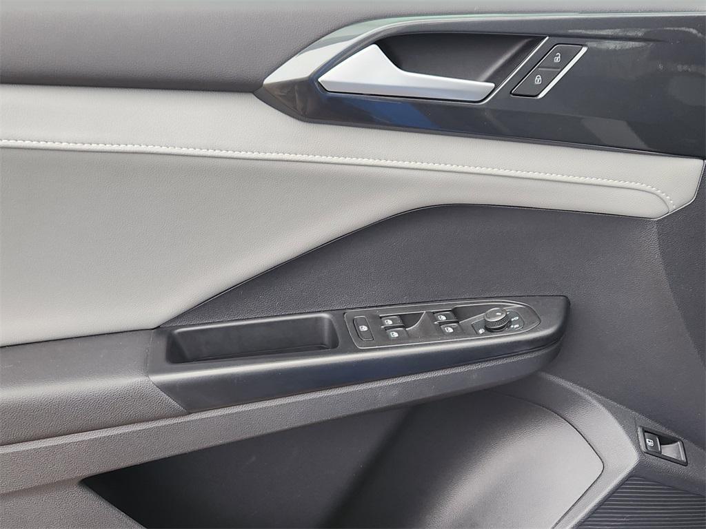 used 2022 Volkswagen Taos car, priced at $22,549