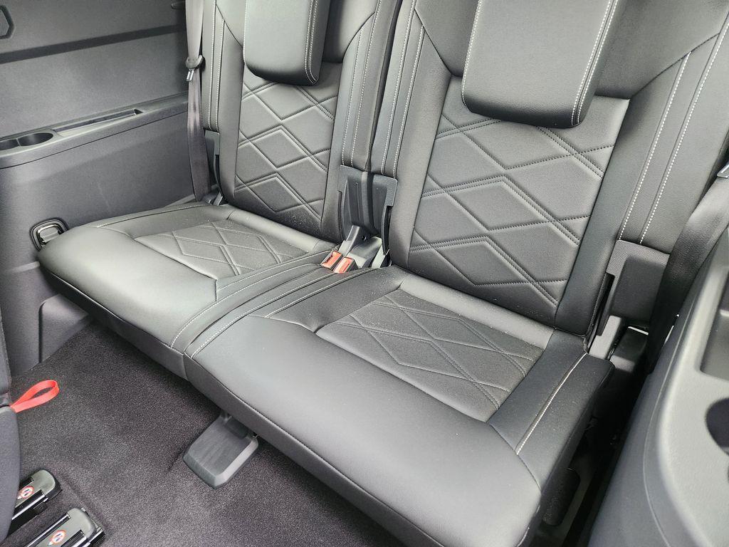 new 2026 Volkswagen Atlas car, priced at $42,687