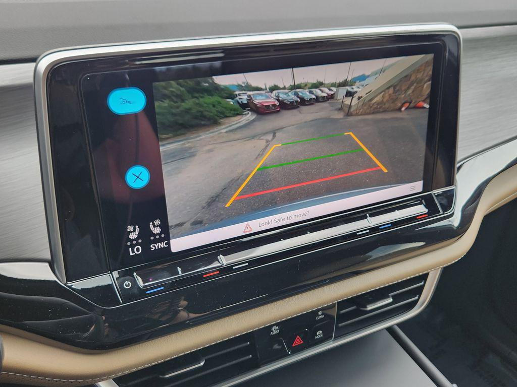 new 2026 Volkswagen Atlas Cross Sport car, priced at $42,131