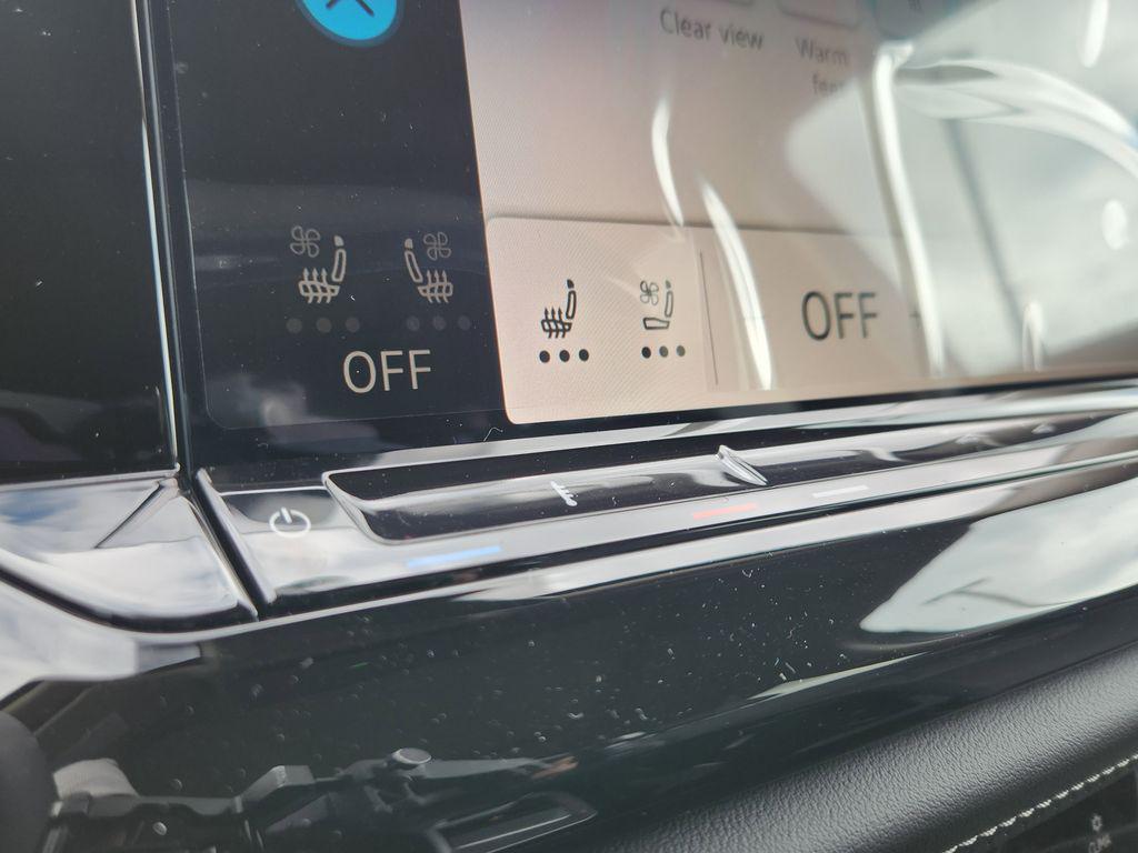 new 2026 Volkswagen Atlas car, priced at $56,084