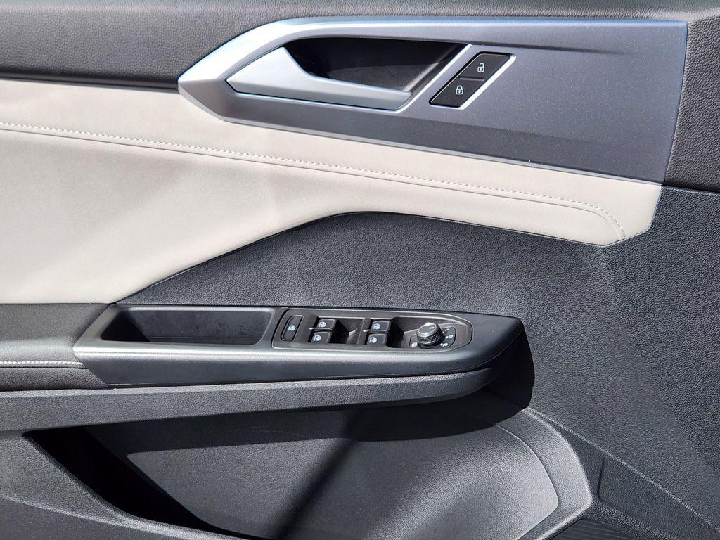 new 2025 Volkswagen Taos car, priced at $32,401