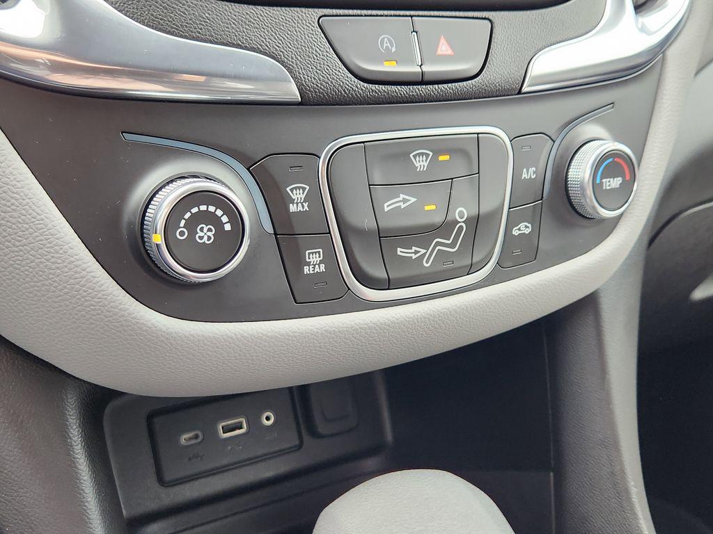 used 2022 Chevrolet Equinox car, priced at $19,987