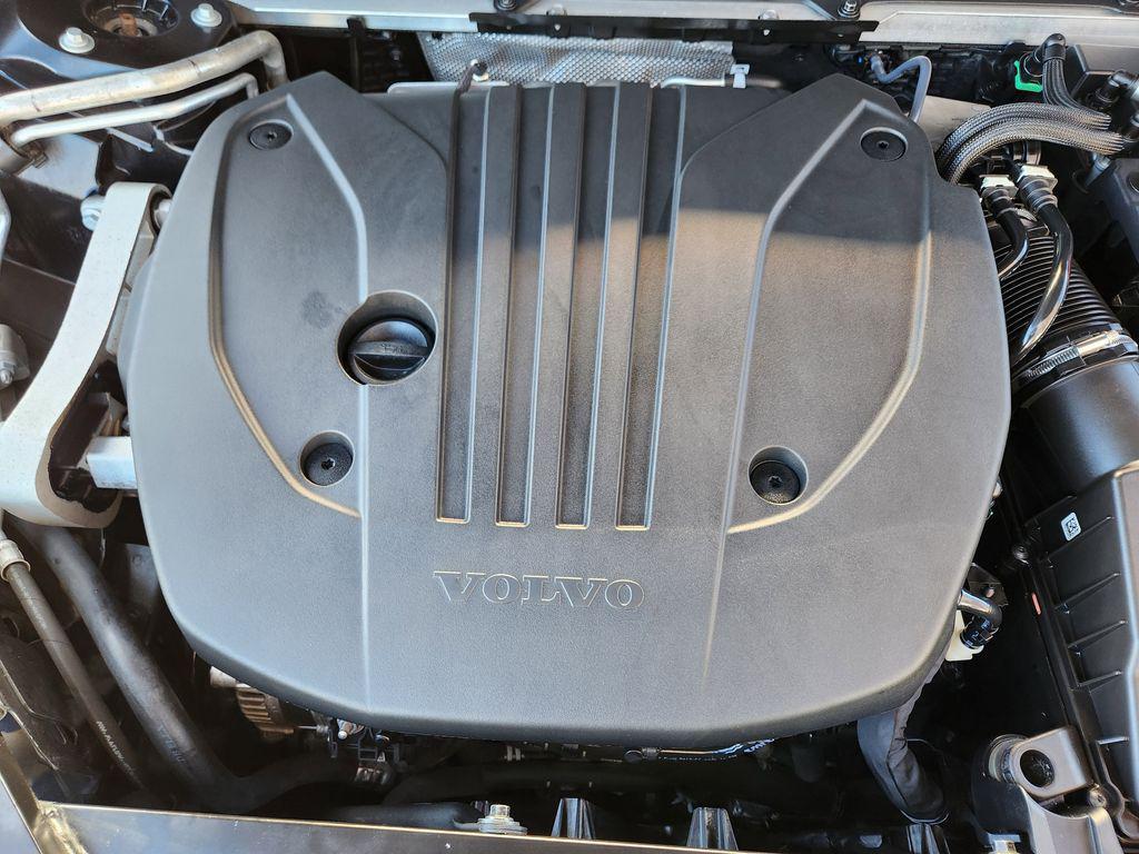 used 2022 Volvo XC60 car, priced at $23,797