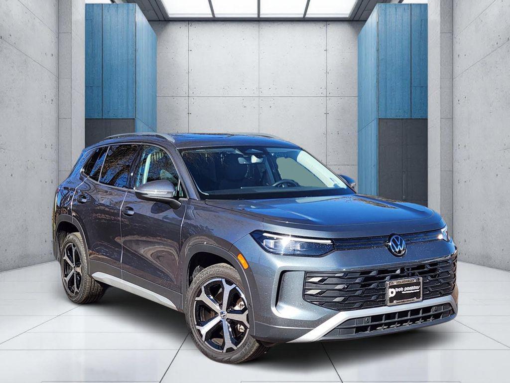 new 2025 Volkswagen Tiguan car, priced at $35,693